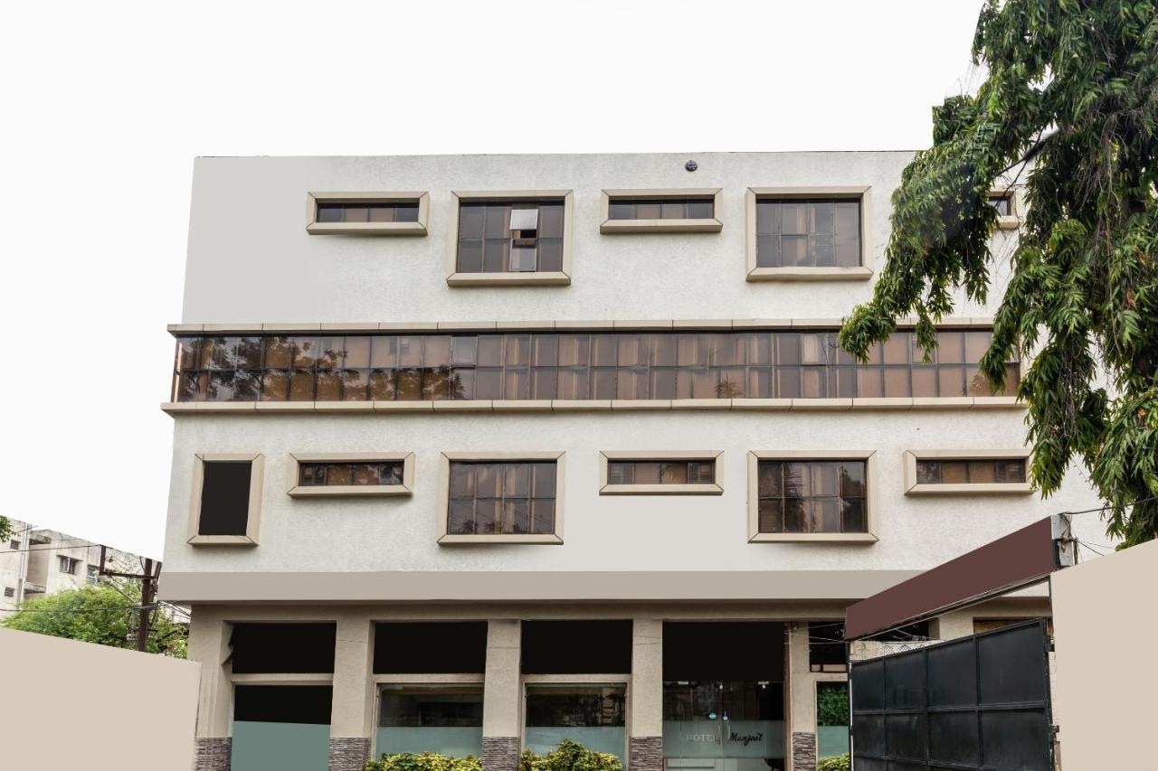 Capital O 47403 Hotel Manjeet Bhopal Buitenkant foto